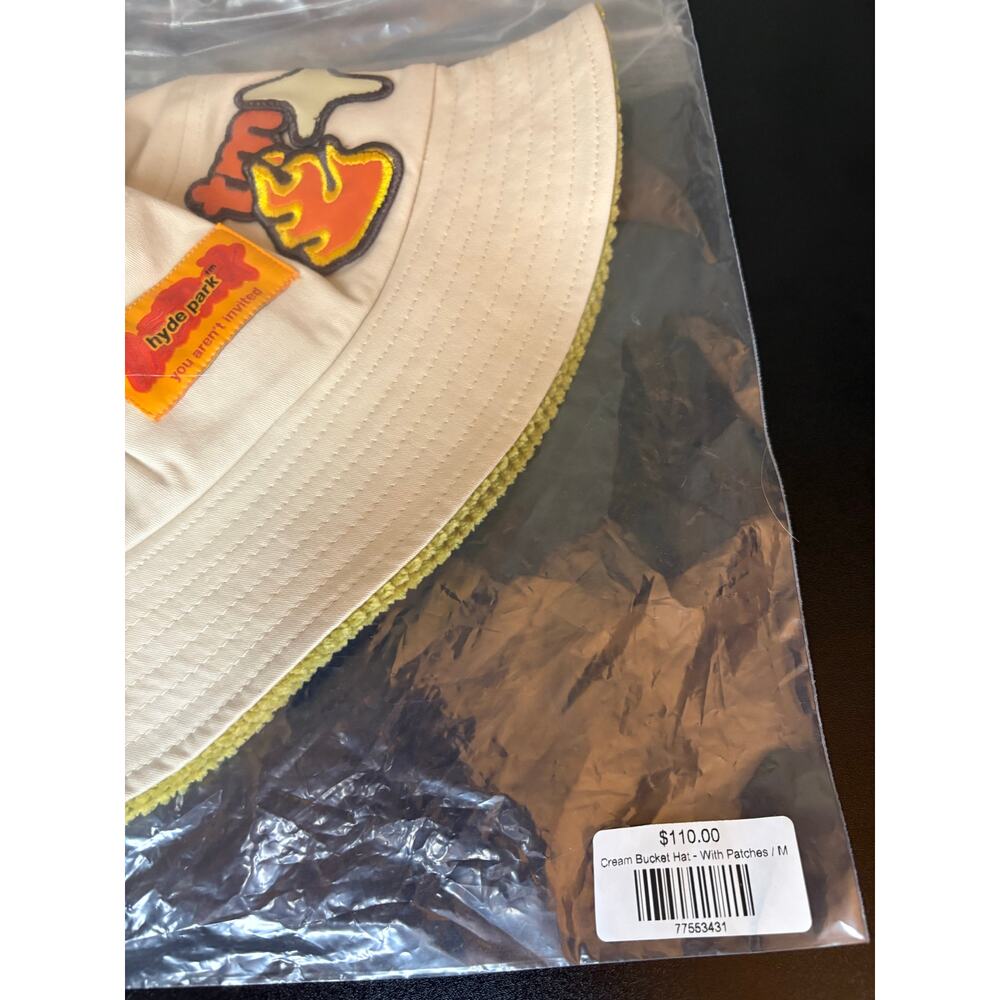 NWT Sz. M - Men's Hyde Park Bucket Hat (Cream w/ Patches) - Picture 4 of 7
